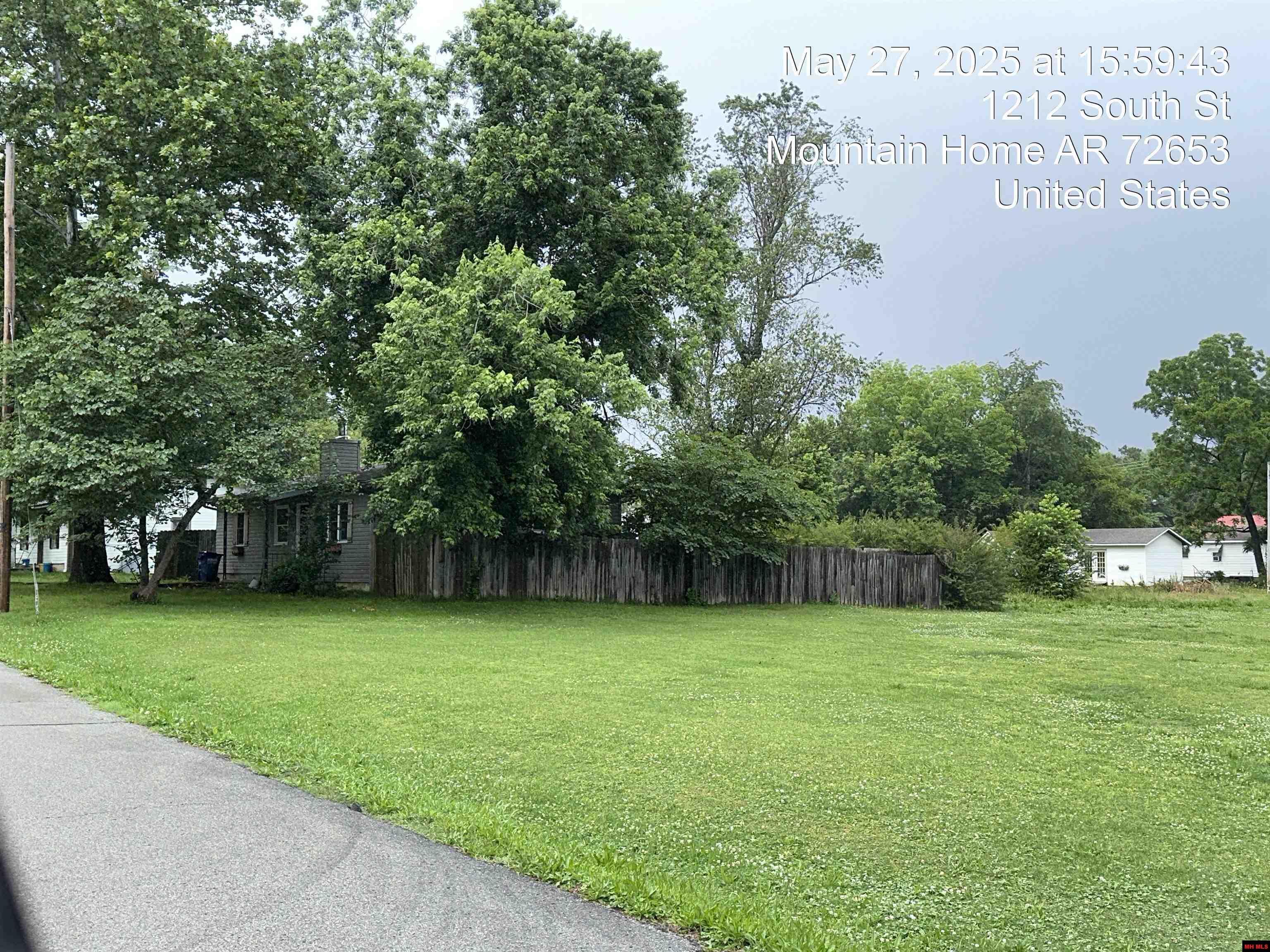 Property Photo: 1209 South Street AR 72653