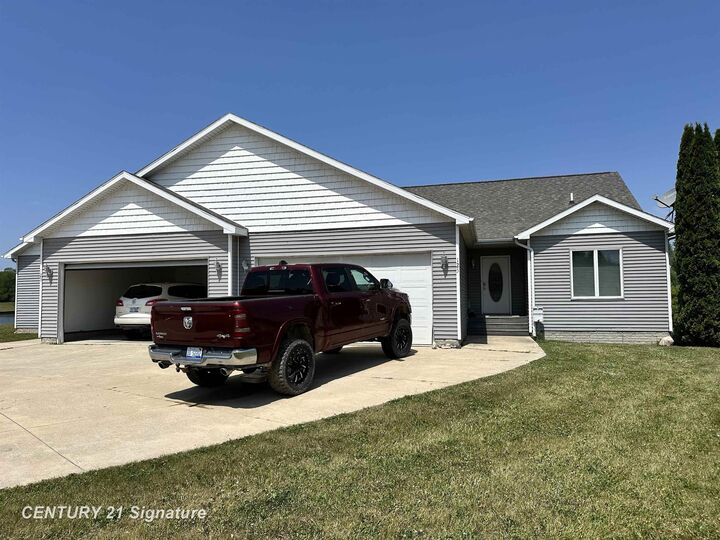Property Photo:  123/125 Pearson Street  MI 48612 