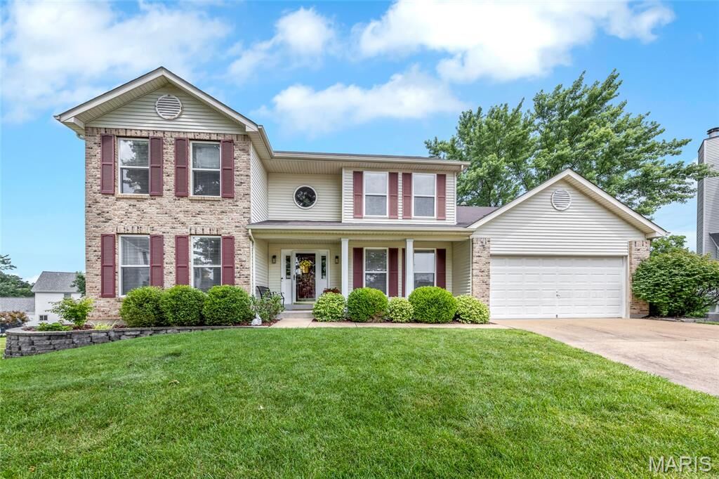 Property Photo: 16312 Sunset Pointe Court MO 63040