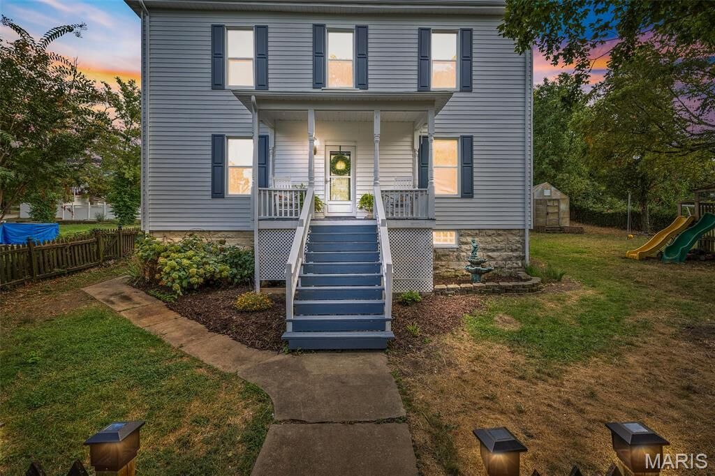 Property Photo: 609 W Clement Street MO 63020