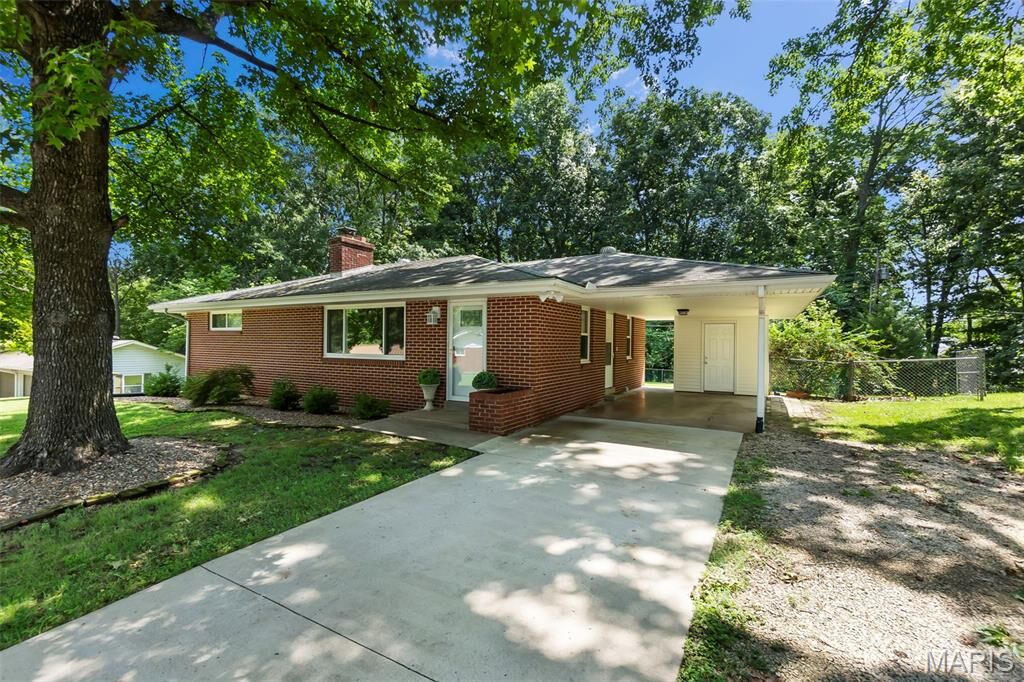 Property Photo:  1606 Price Drive  MO 63701 