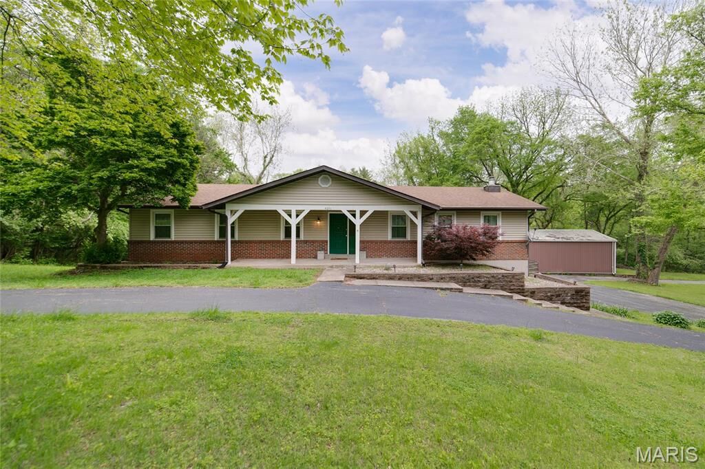 Property Photo:  4051 Fleur De Lis Drive  MO 63034 