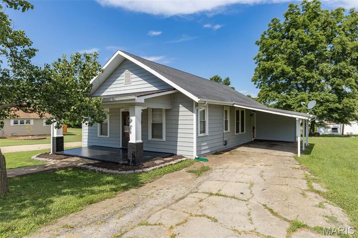 Property Photo:  200 8th Street  MO 63601 