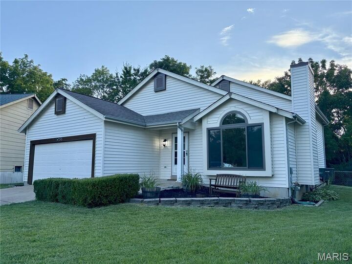 5088 Danielle Drive  St Charles MO 63304 photo
