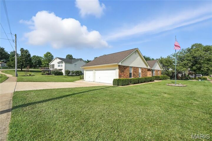 Property Photo: 314 Briartree Lane MO 63129