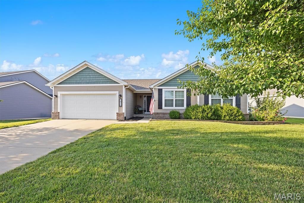 Property Photo:  1416 Keck Ridge Drive  IL 62269 