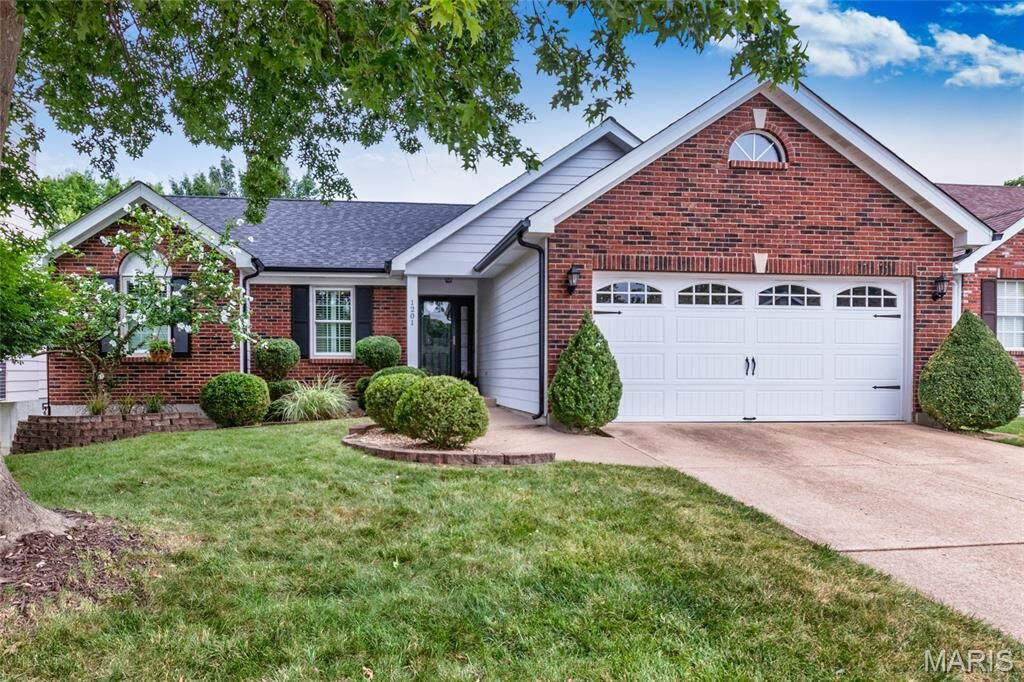 Property Photo: 1201 Oak Borough Drive MO 63021