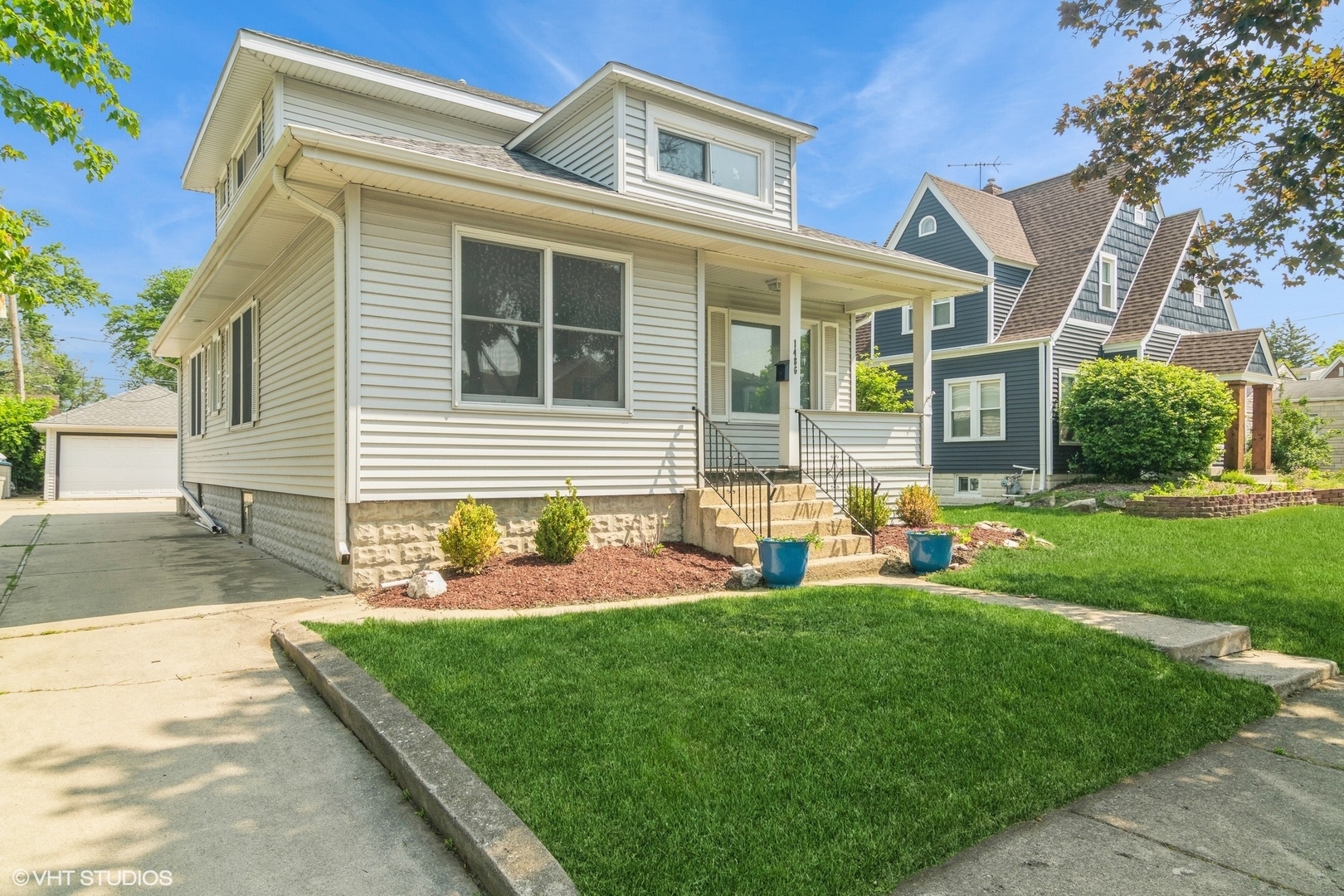 Property Photo:  1486 Van Buren Avenue  IL 60018 