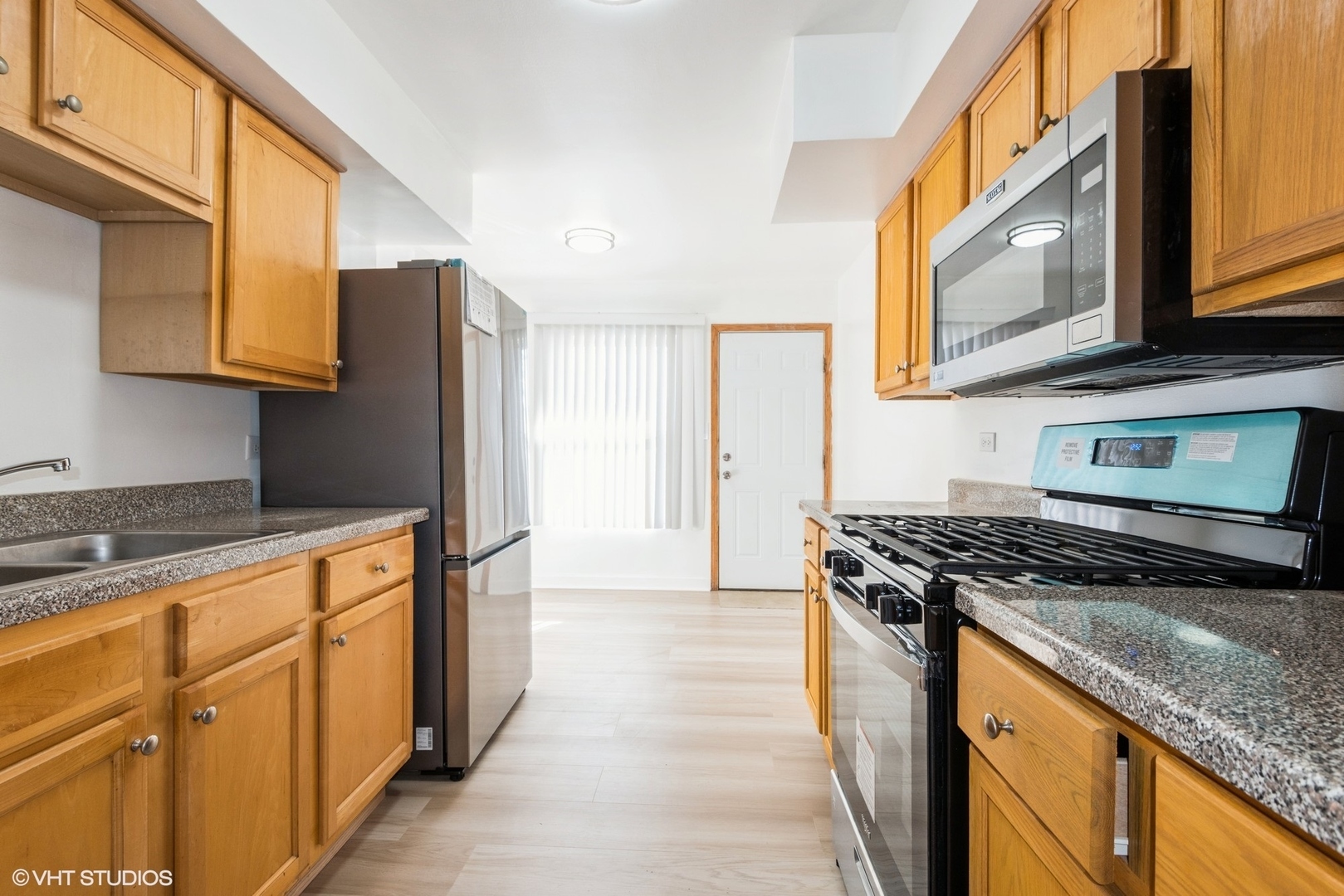 Property Photo: 4907 N Harlem Avenue 1 IL 60656