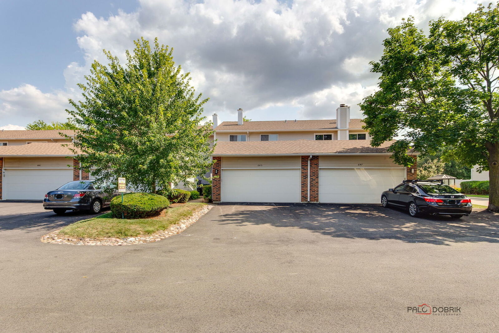 Property Photo: 645 Martin Lane IL 60015