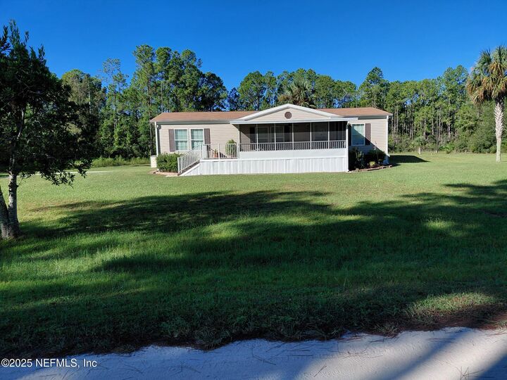 Property Photo:  100 Roebuck Street  FL 32139 