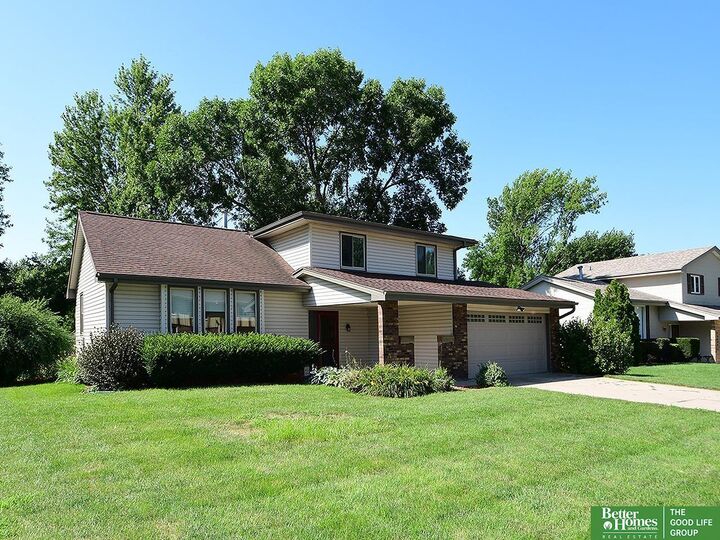Property Photo: 15323 Blackwell Drive NE 68137