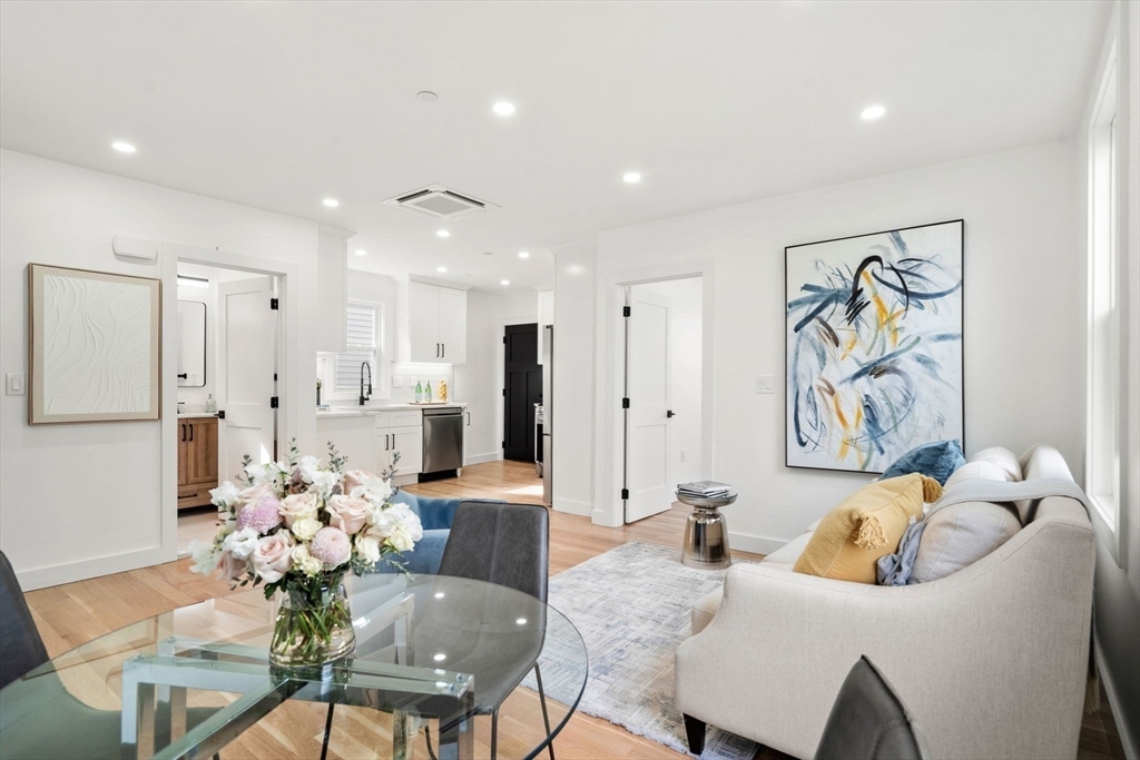 Property Photo: 63 Oak St 3 MA 02143