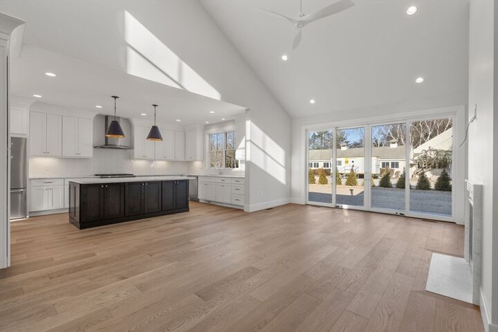 Property Photo: 1060 Grove Street 21 MA 01701