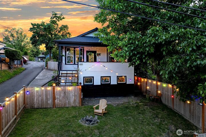 13027  40th Avenue S  Tukwila WA 98168 photo