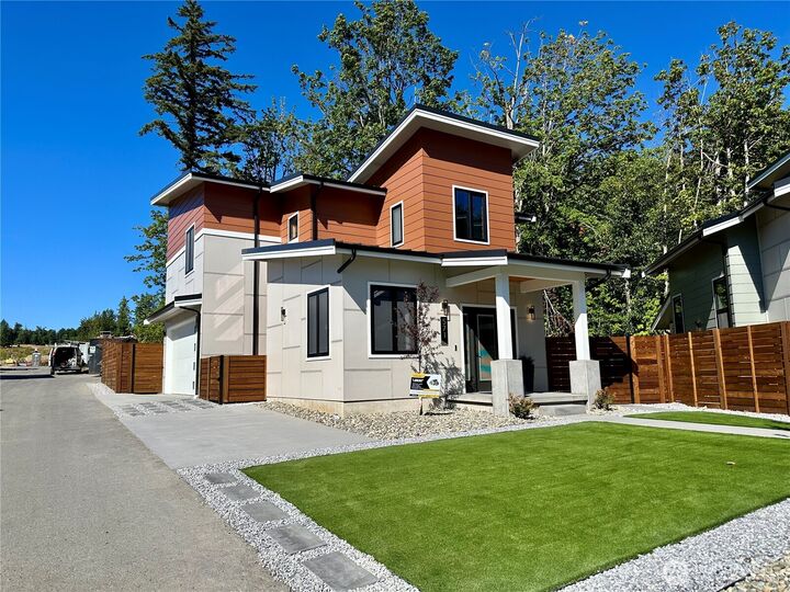 571  Creston Court  Bellingham WA 98226 photo
