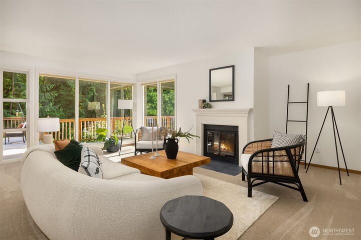 Property Photo: 5047 84th Avenue SE WA 98040