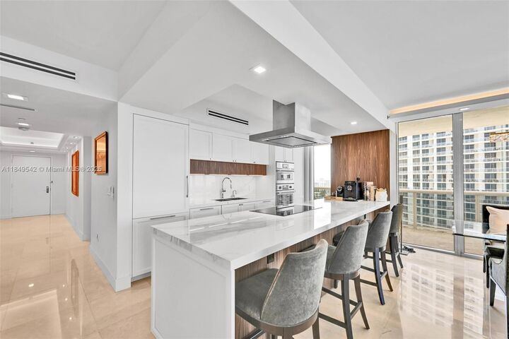 Property Photo: 1800 S Ocean Dr 2601 FL 33009