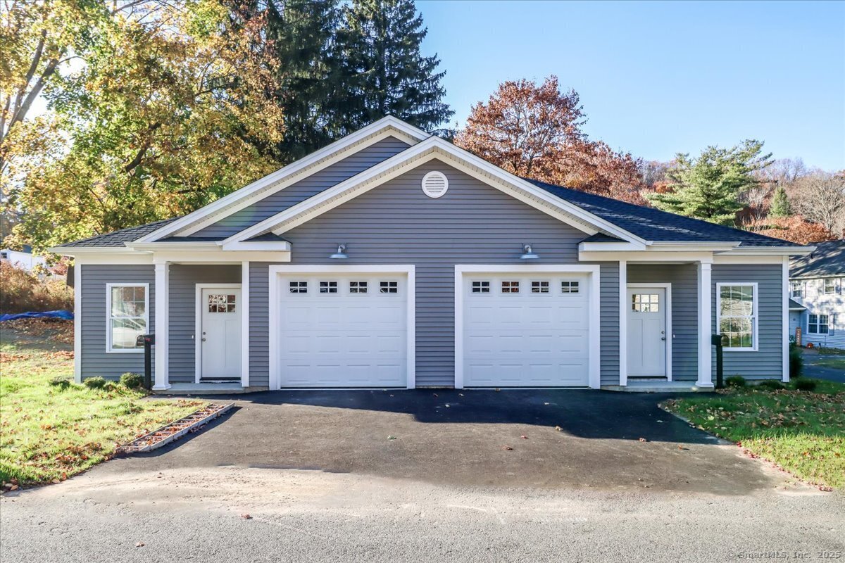 Property Photo:  2 Cindy Lane 8-2  CT 06801 