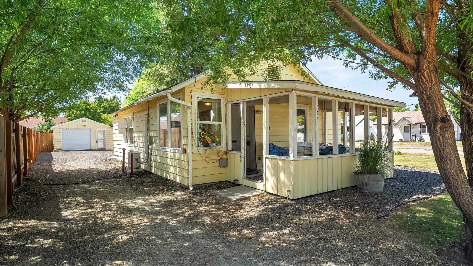 Property Photo: 523 N North Ave WA 99006