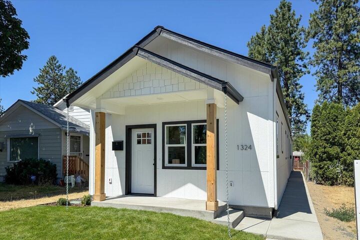1324 W Dalke Ave  Spokane WA 99205 photo
