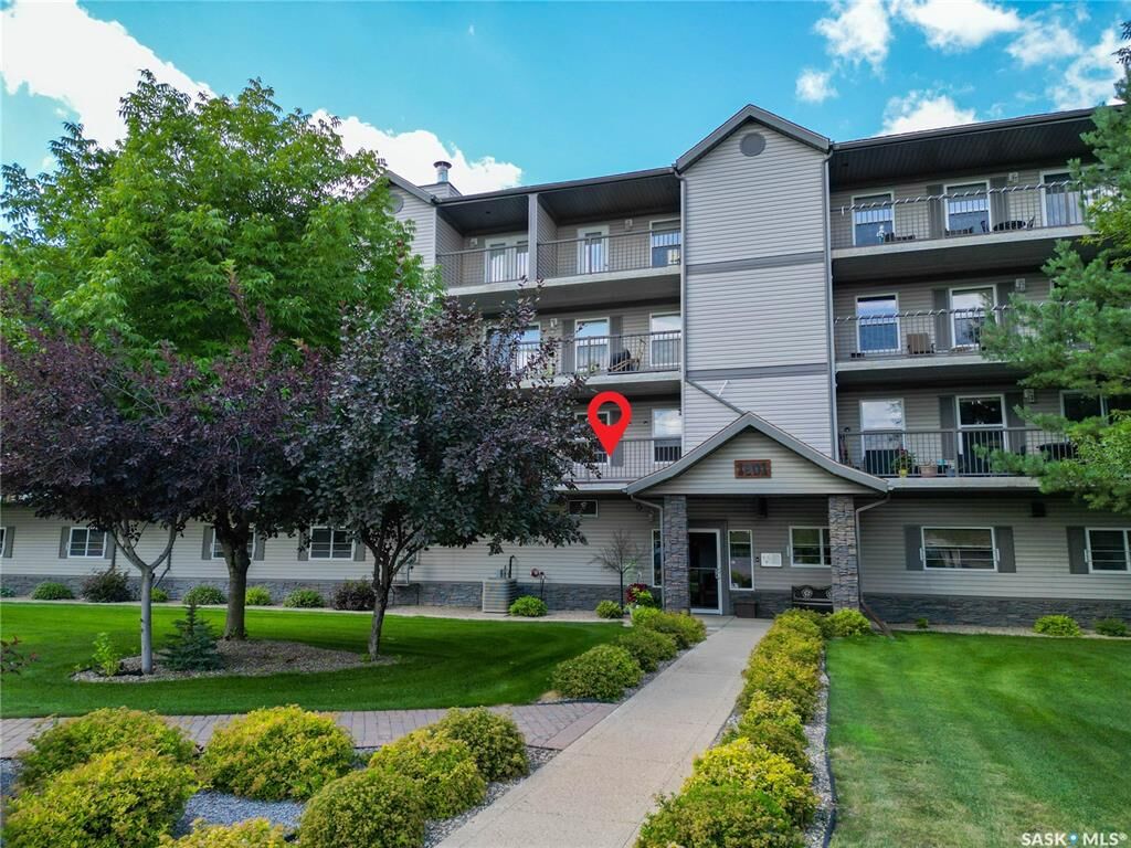Property Photo:  1901 1 1/2 Avenue W 201  SK S6V 5A8 