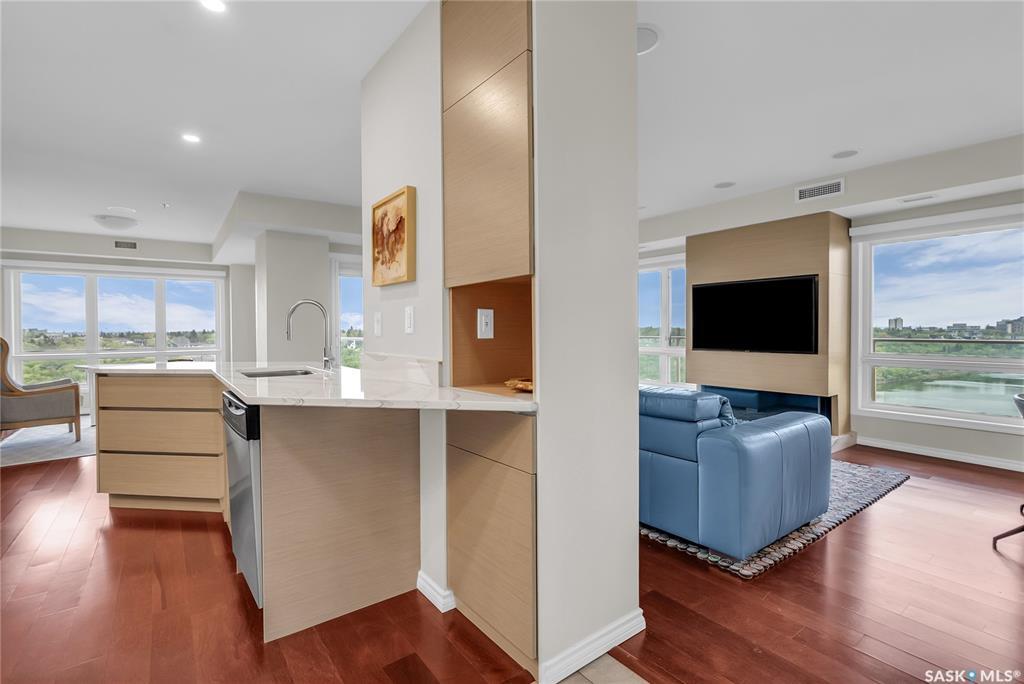 Photo de la propriété: 902 Spadina Crescent E 1308 SK S7K 0G8
