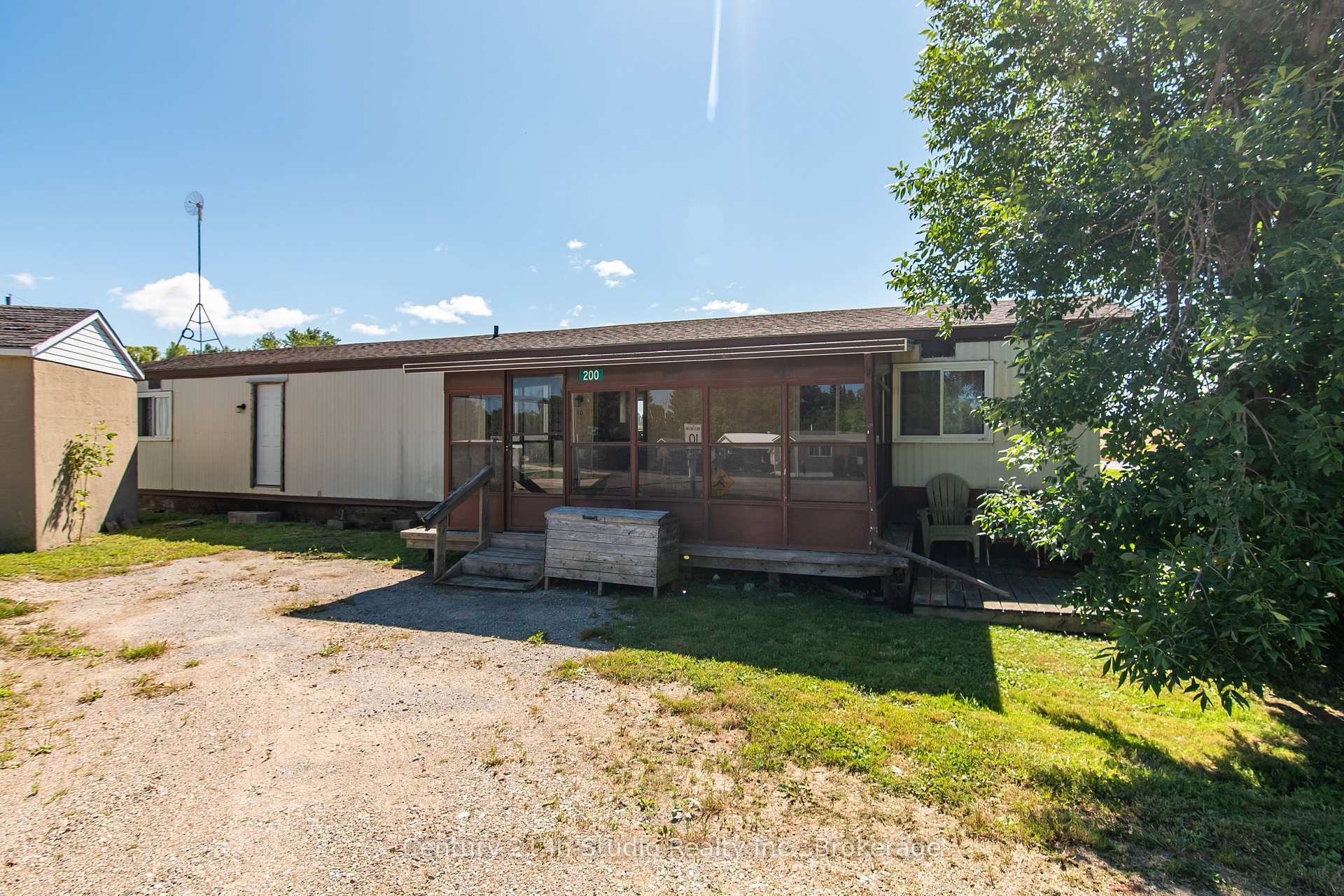 Property Photo: 200 Grace Street E ON N0H 2N0