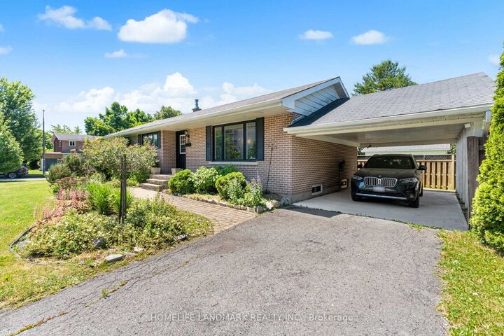Photo de la propriété:  55 Cliff Crescent  ON K7M 1A9 