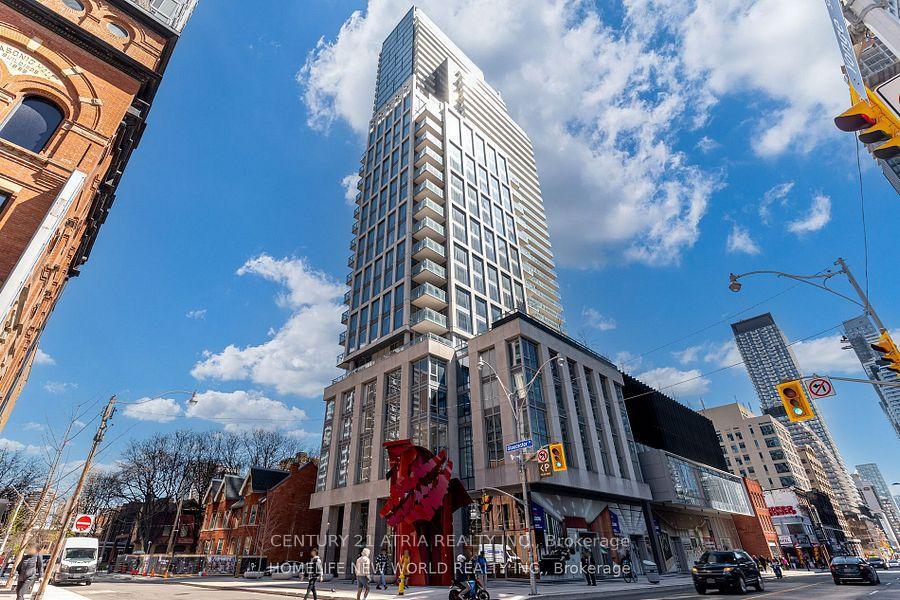 Property Photo: 3 Gloucester Street 3901 ON M4Y 0C6