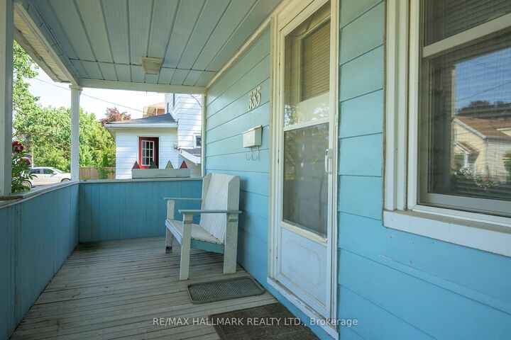 Property Photo:  335 Perry Street  ON L1N 4C2 