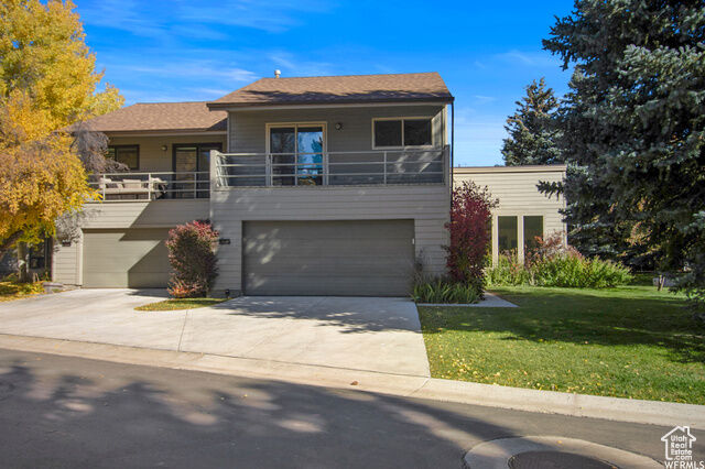 Property Photo: 1376 W Silver Meadows Dr S 69 UT 84098