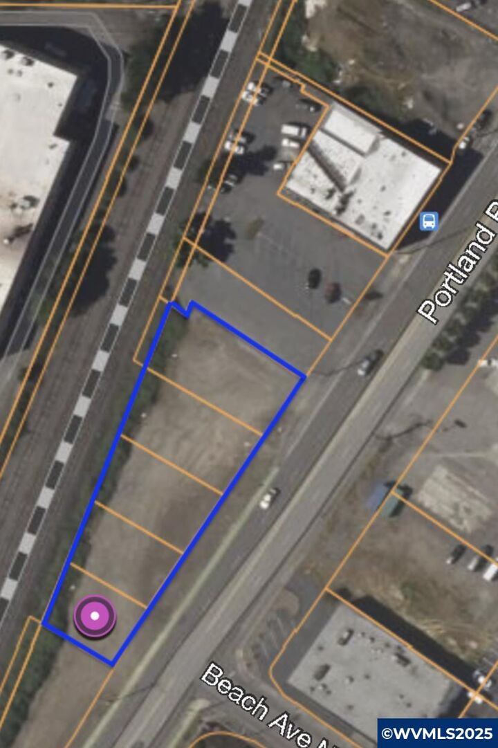 Property Photo:  3005 NE Portland Rd  OR 97301 