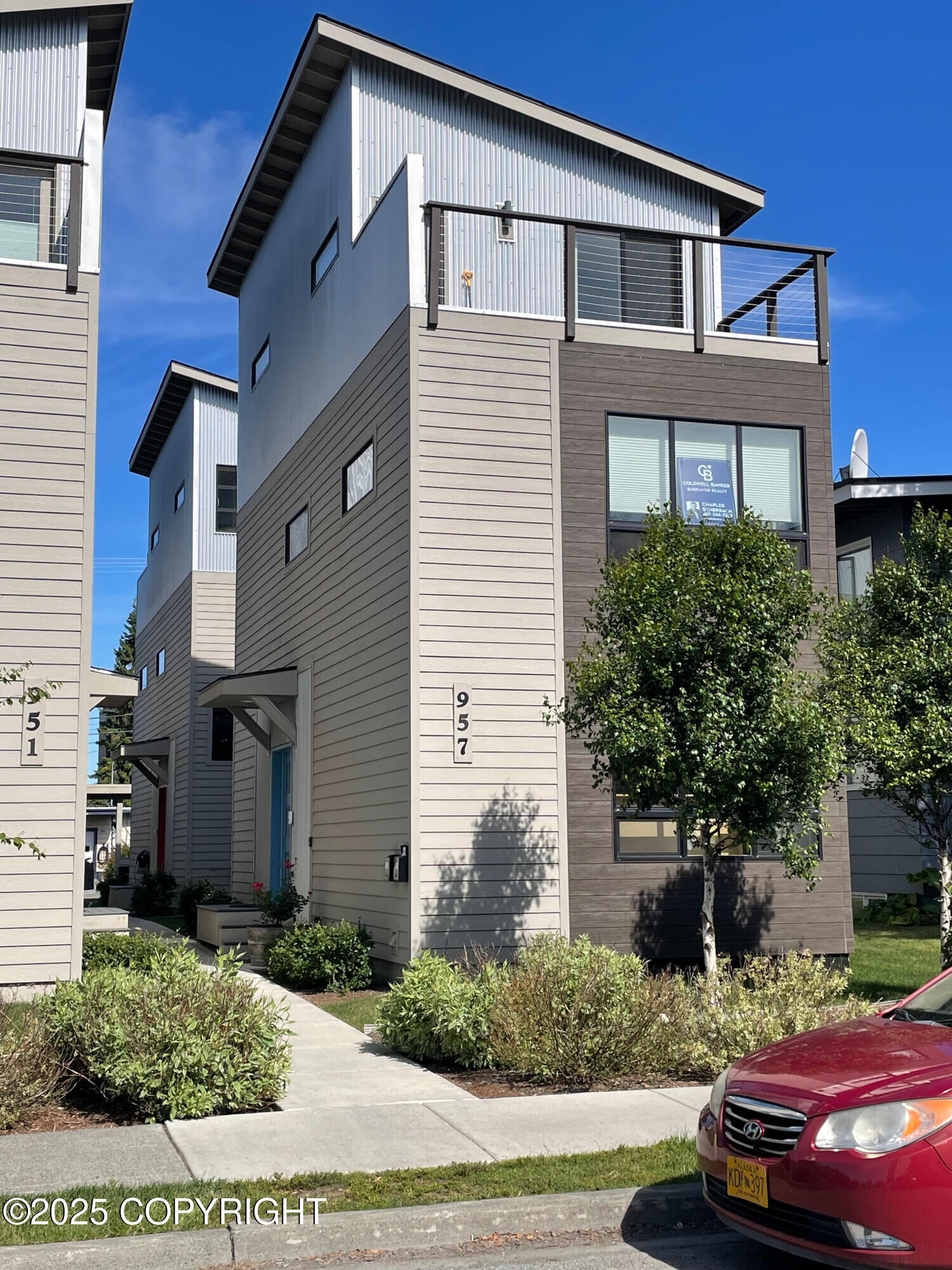 Property Photo:  957 W 12th Avenue #1  AK 99501 