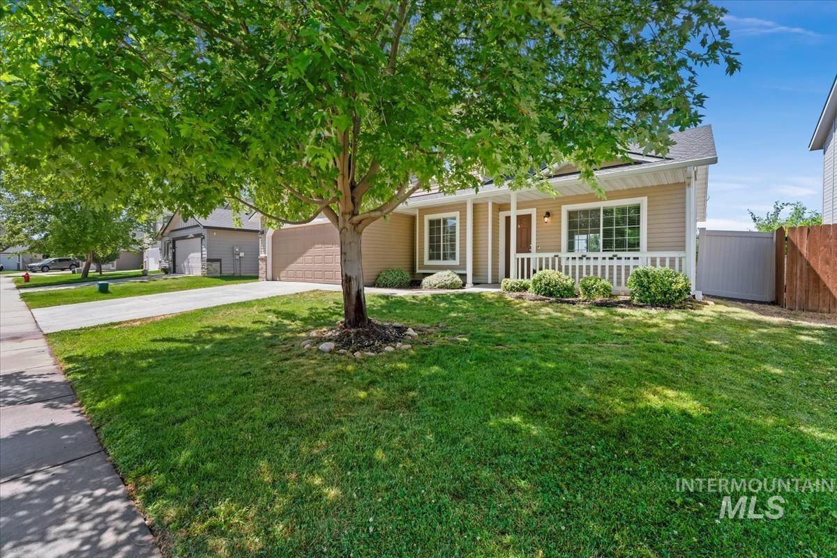 Property Photo: 1762 E Deerhill ID 83642-8173