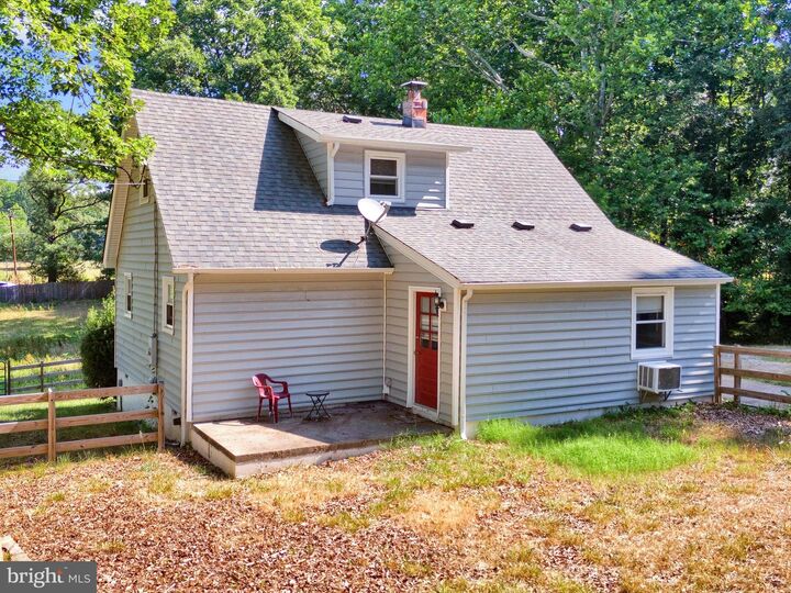 Property Photo: 2556 Mountain View Road VA 23139