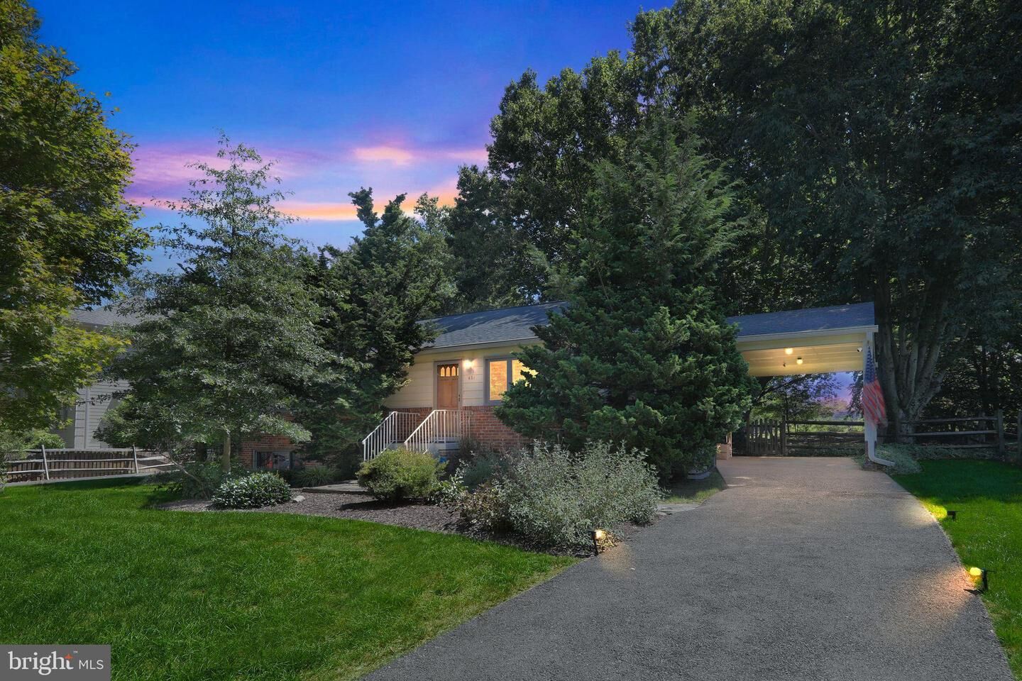 Property Photo: 431 Creek Crossing Road NE VA 22180