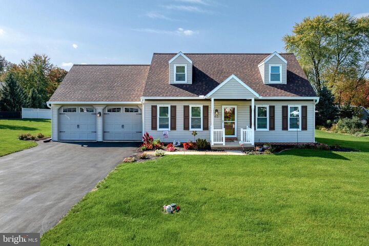 65 Winding Way  Lititz PA 17543 photo