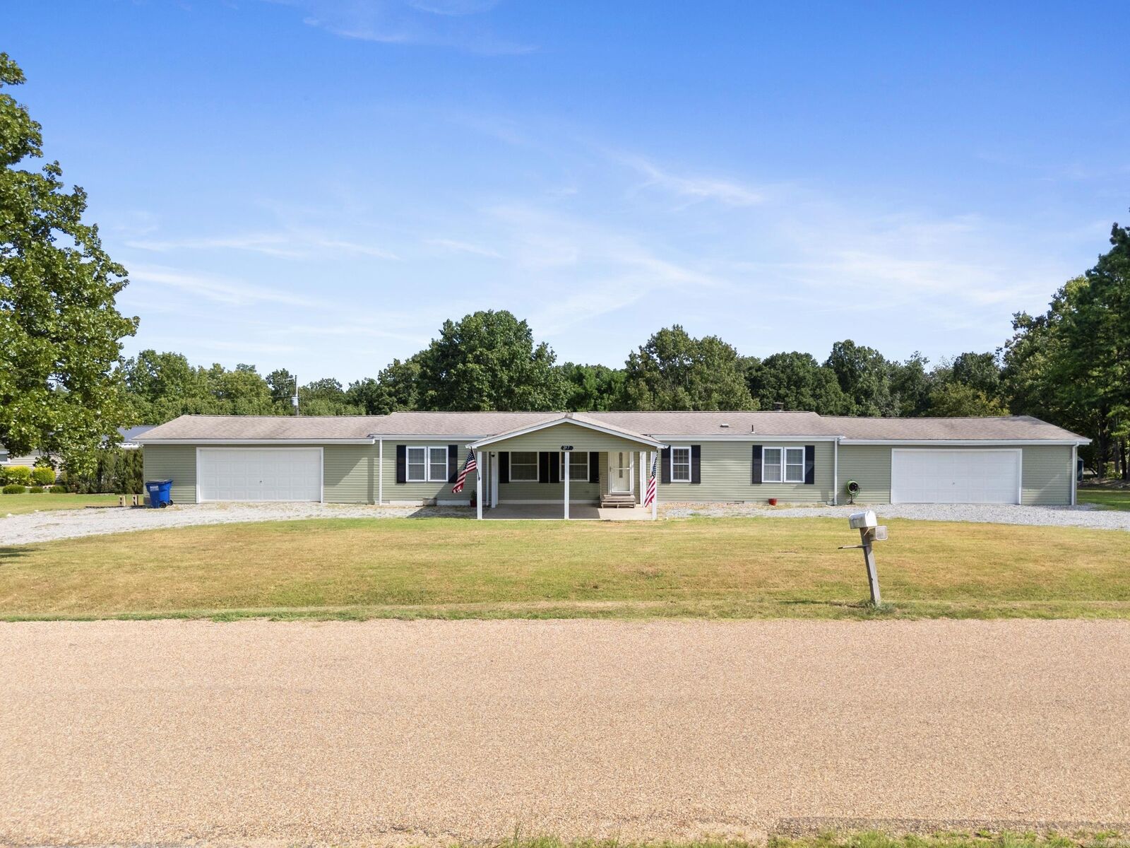 Property Photo: 2979 Rocky Ridge Road AR 72653-6