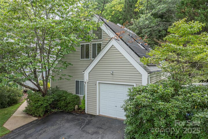2 Stuart Circle  Asheville NC 28804 photo