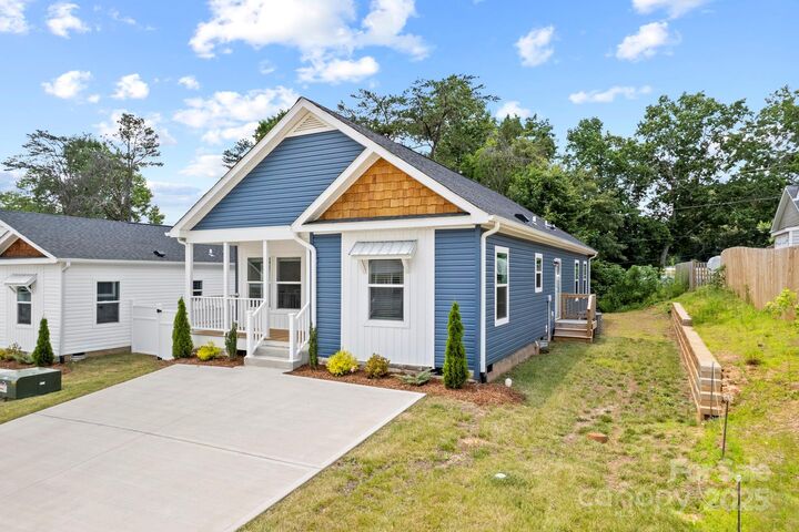 Property Photo: 119 Bellamy Road 27 NC 28806