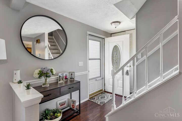Property Photo:  5563 Crestview Drive  OH 45014 
