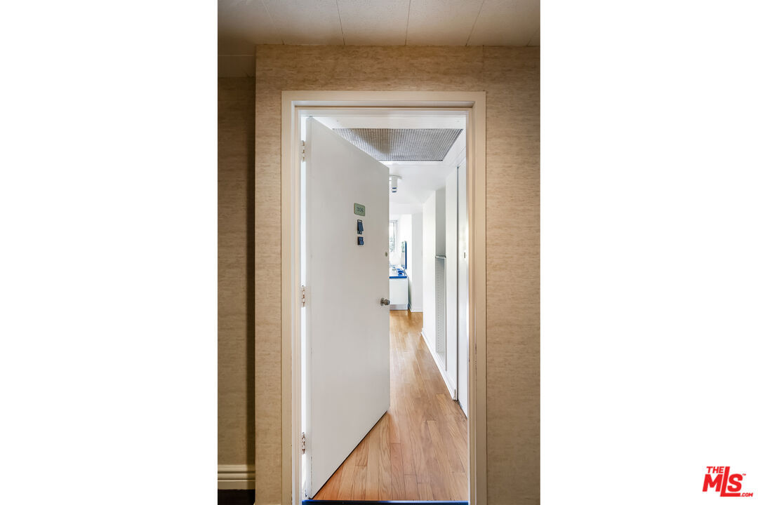 Property Photo: 4411 Los Feliz Blvd CA 90027