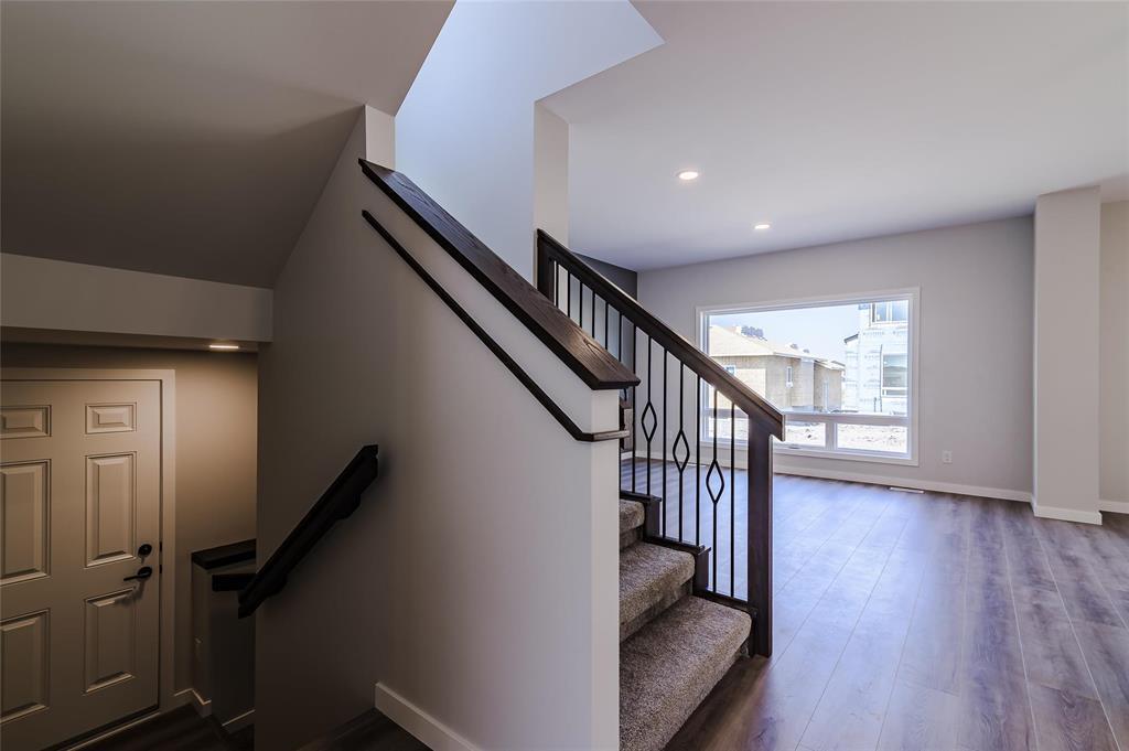 Property Photo:  73 Crocus Lane  MB R4A 6A1 