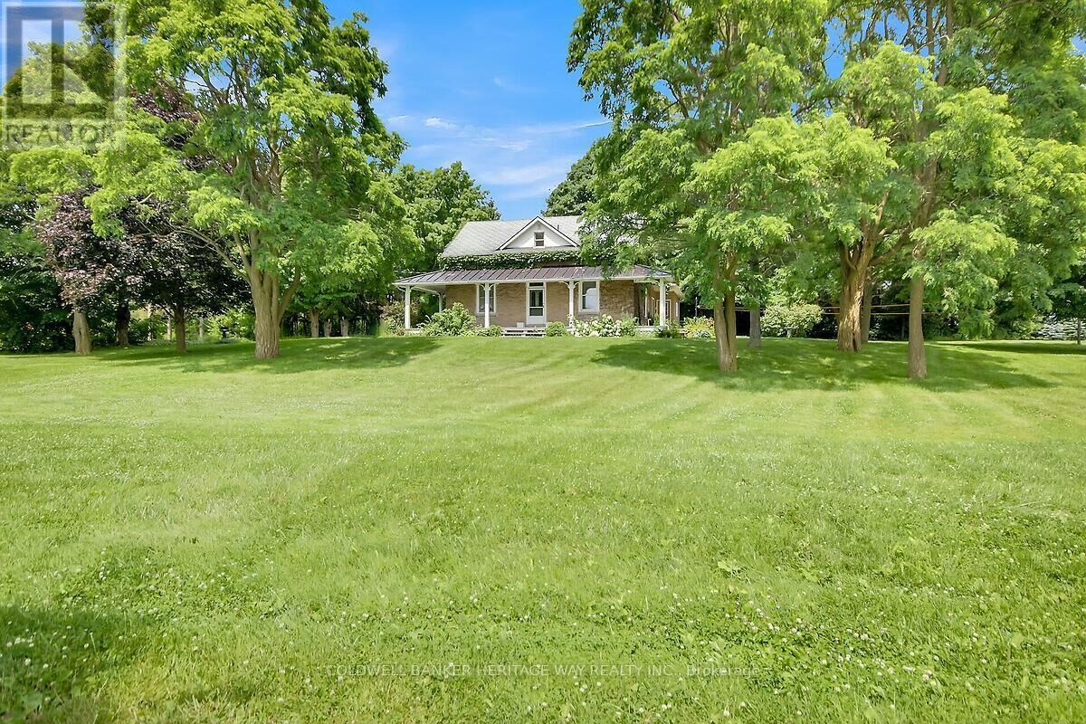 Property Photo: 120 Kilmarnock Road ON K7A 5B8