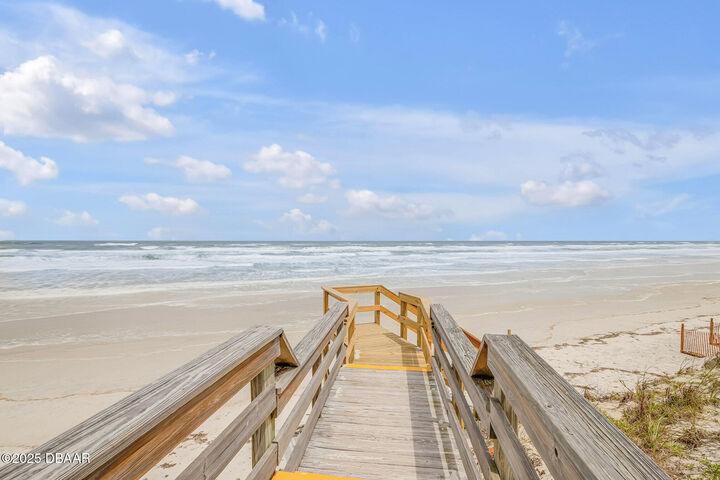 Property Photo: 4670 Links Village Drive D503 FL 32127