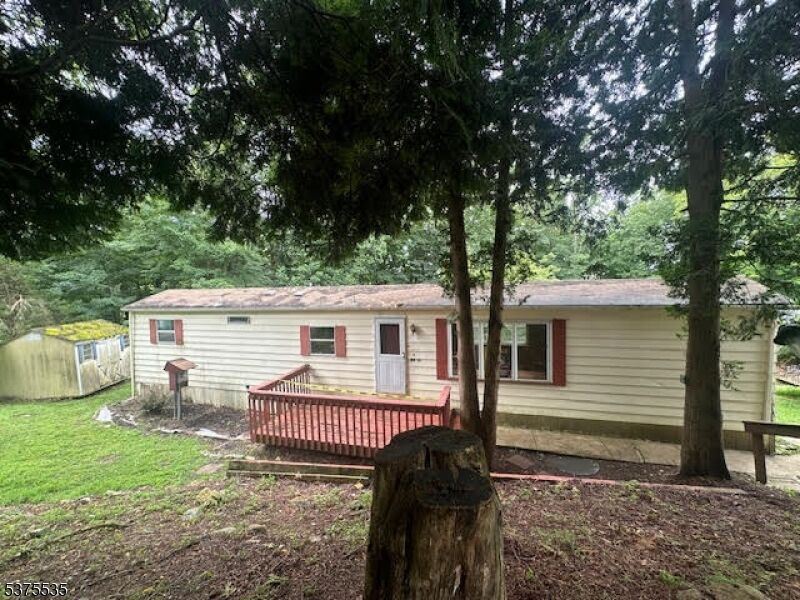 Property Photo: 10 Timbercroft Rd NJ 08829