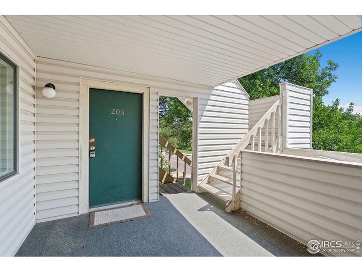 Property Photo:  1705 Heatheridge Rd H203  CO 80526 