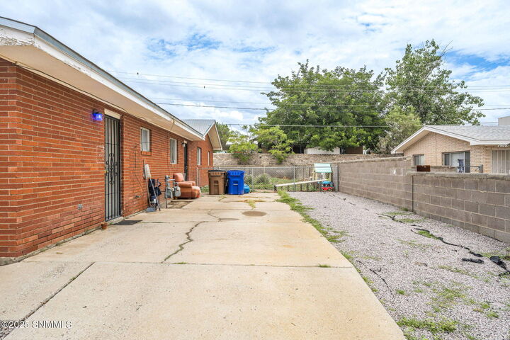 Property Photo: 1855 Payne Street NM 88001