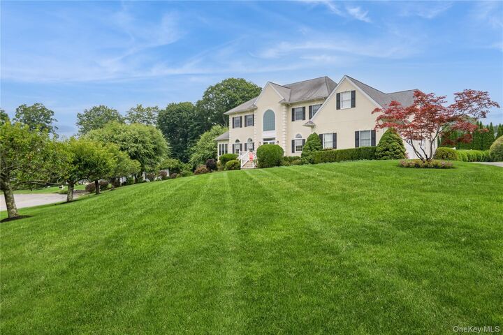 Property Photo: 90 Majestic Ridge NY 10512